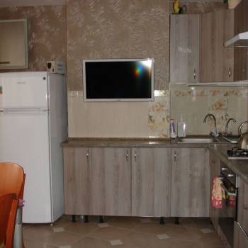 Сдается 1-комнатная квартира, 60 м²