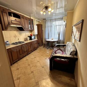 Сдается 1-комнатная квартира, 46 м²