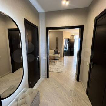 Сдается 1-комнатная квартира, 56 м²