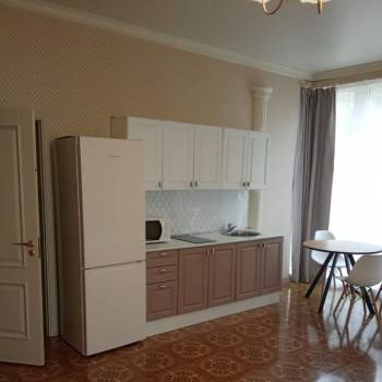 Сдается 1-комнатная квартира, 50 м²