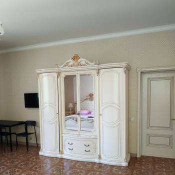 Сдается 1-комнатная квартира, 50 м²