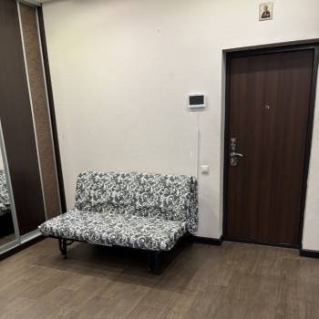 Сдается Многокомнатная квартира, 90 м²