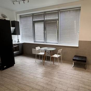 Сдается 1-комнатная квартира, 54 м²
