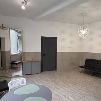 Сдается 1-комнатная квартира, 54 м²
