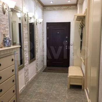 Сдается Многокомнатная квартира, 100 м²