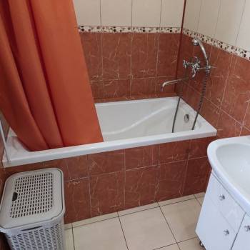 Продается 1-комнатная квартира, 36 м²