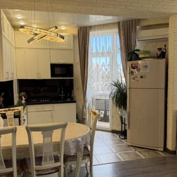 Продается 2-х комнатная квартира, 56,8 м²