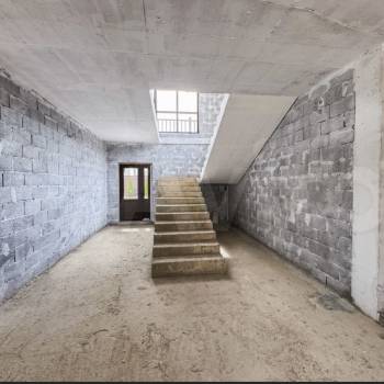 Продается Дом, 420 м²