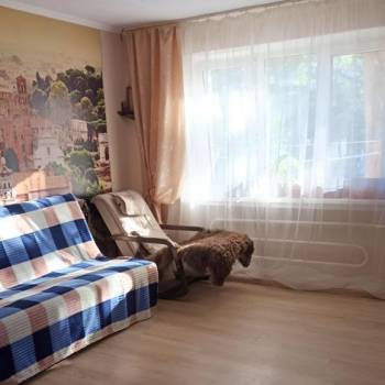 Продается 1-комнатная квартира, 37 м²