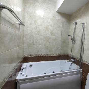 Продается 1-комнатная квартира, 42 м²