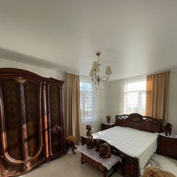 Продается Дом, 240 м²