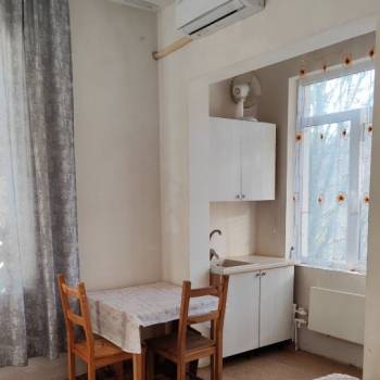 Сдается 1-комнатная квартира, 18 м²