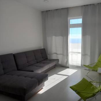 Продается 1-комнатная квартира, 32 м²