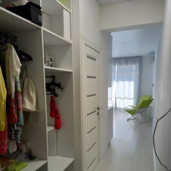 Продается 1-комнатная квартира, 32 м²