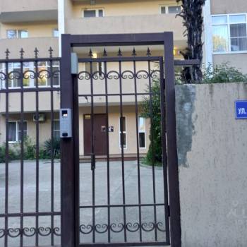 Продается 1-комнатная квартира, 32 м²