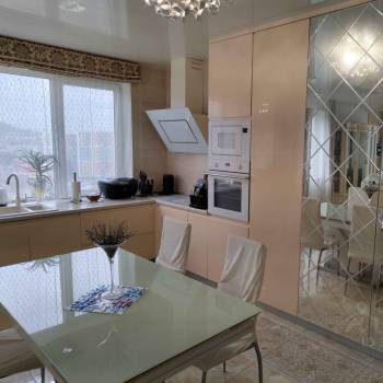 Продается 2-х комнатная квартира, 84 м²
