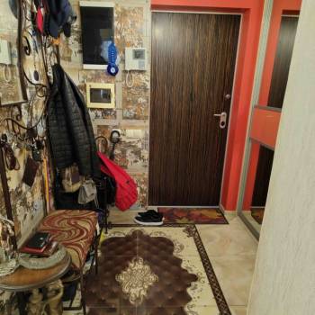 Продается 2-х комнатная квартира, 84 м²