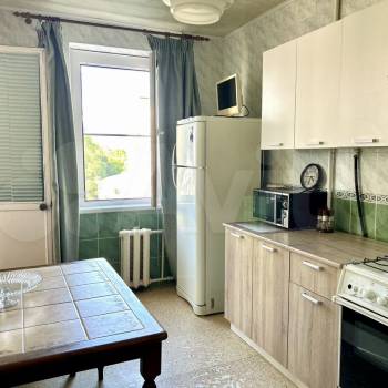 Сдается Многокомнатная квартира, 65 м²