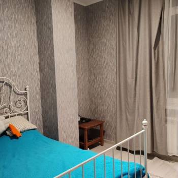 Продается Многокомнатная квартира, 55,9 м²
