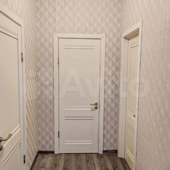 Продается Многокомнатная квартира, 55,9 м²