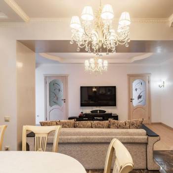 Сдается Многокомнатная квартира, 130 м²