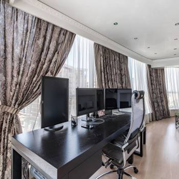 Сдается Многокомнатная квартира, 130 м²