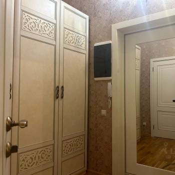 Сдается 1-комнатная квартира, 90 м²