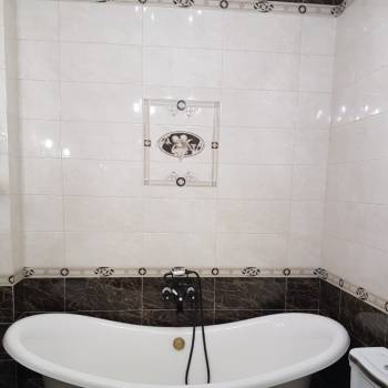Сдается 1-комнатная квартира, 90 м²