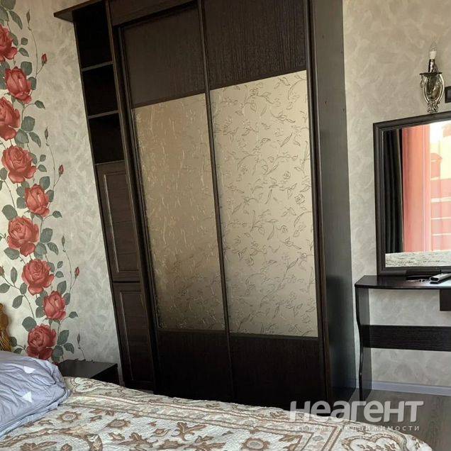 Продажа 3-к квартиры, Зорька, ул. Миндальная, хозяин