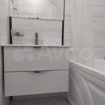 Продается 3-х комнатная квартира, 53 м²