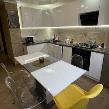 Продается Многокомнатная квартира, 85 м²
