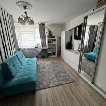 Продается 1-комнатная квартира, 52 м²