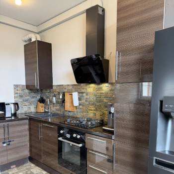 Продается 2-х комнатная квартира, 49 м²