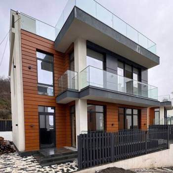 Продается Дом, 156 м²