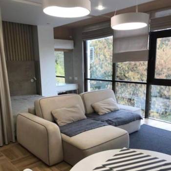 Сдается 1-комнатная квартира, 42 м²