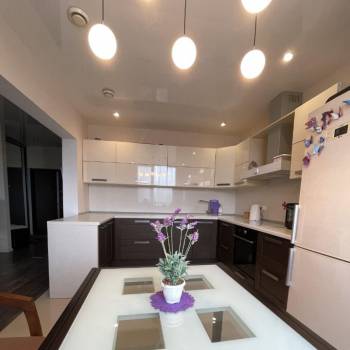 Сдается Многокомнатная квартира, 60 м²