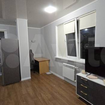 Продается 1-комнатная квартира, 37 м²