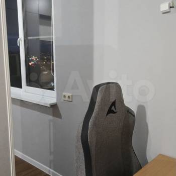 Продается 1-комнатная квартира, 37 м²