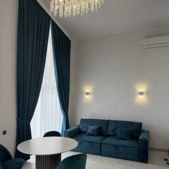 Сдается 1-комнатная квартира, 54 м²