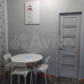 Продается 3-х комнатная квартира, 61 м²
