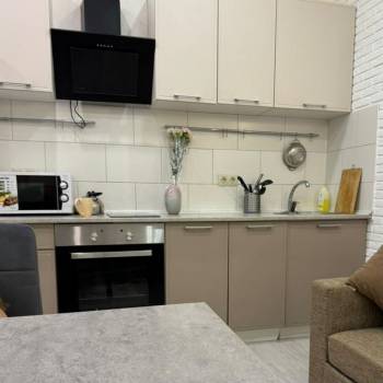 Продается 1-комнатная квартира, 38 м²