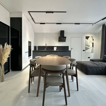 Продается 3-х комнатная квартира, 150 м²