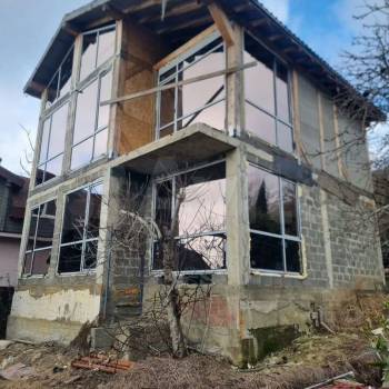 Продается Дом, 185 м²
