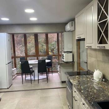 Продается 3-х комнатная квартира, 42,4 м²