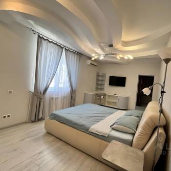 Сдается 1-комнатная квартира, 52 м²