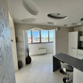 Сдается 1-комнатная квартира, 52 м²