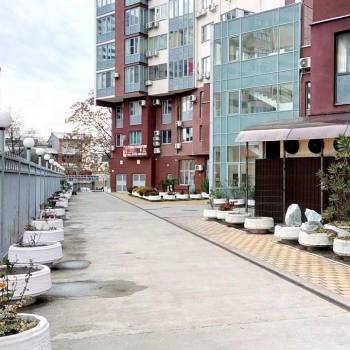 Сдается 1-комнатная квартира, 52 м²