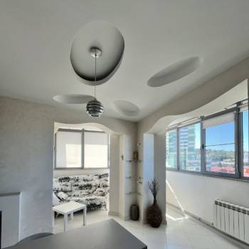 Сдается 1-комнатная квартира, 52 м²