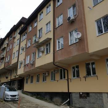 Продается 1-комнатная квартира, 65,3 м²