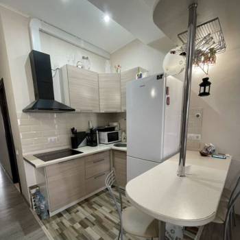 Продается Многокомнатная квартира, 90 м²